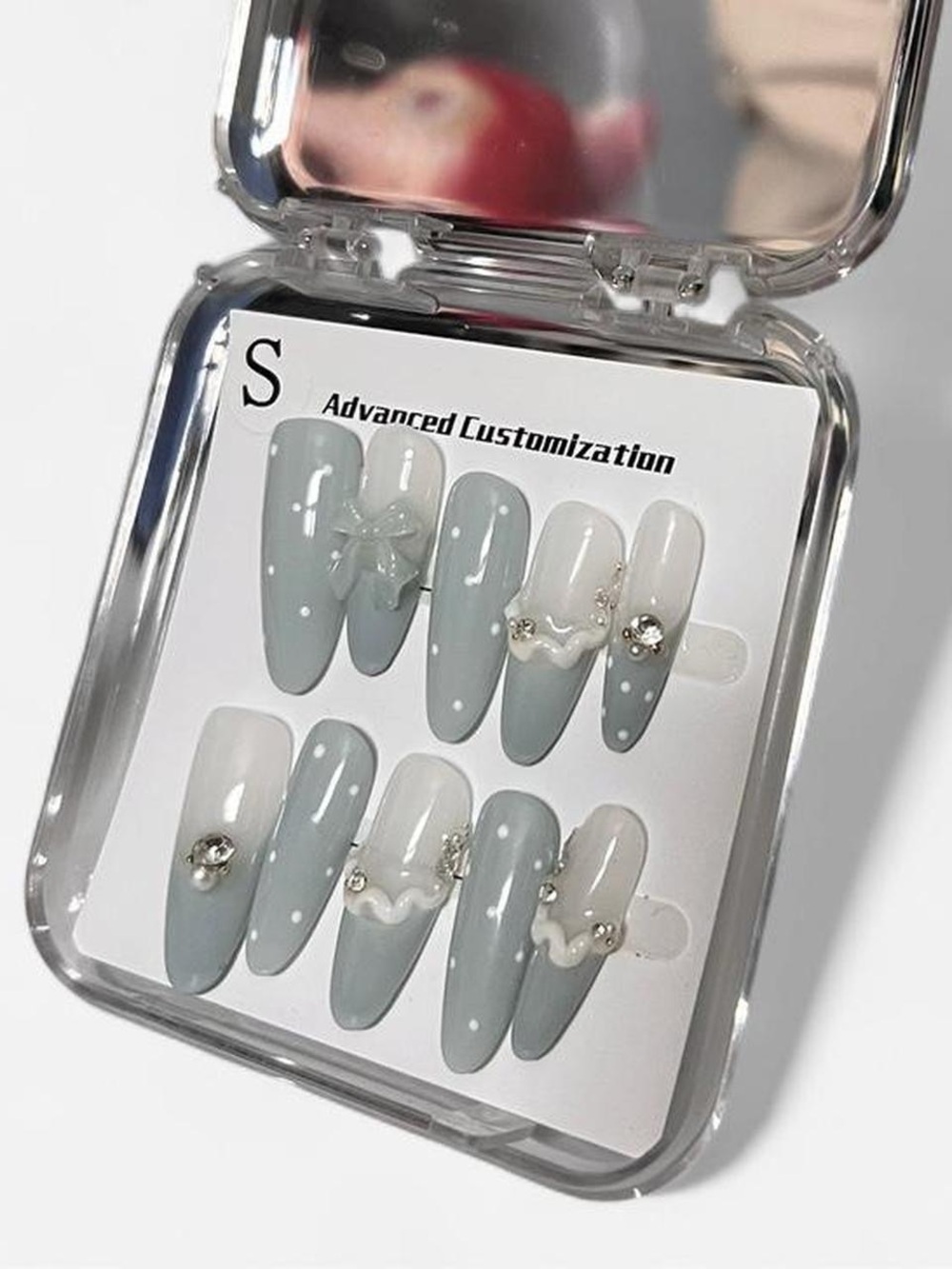Advanced Customization Faux Nail Set — Soft Gray & White Glam